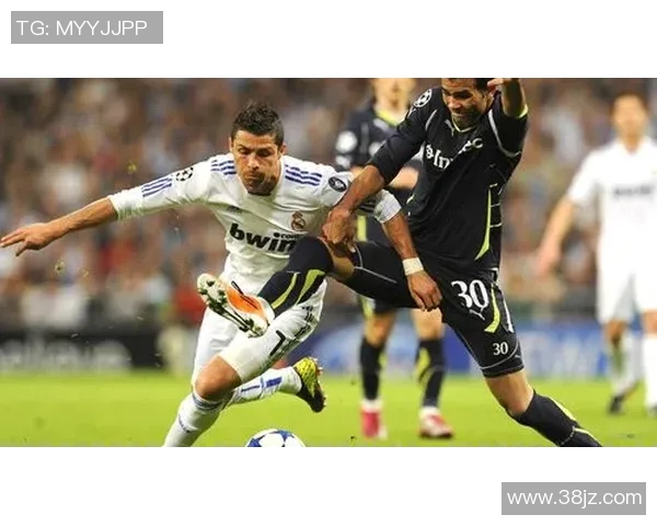 2013足球明星表演赛盛况回顾与精彩瞬间分享 2013足球明星表演赛盛况回顾与精彩瞬间分享