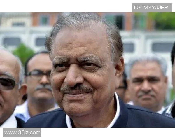 巴基斯坦足球明星的崛起与成就探讨